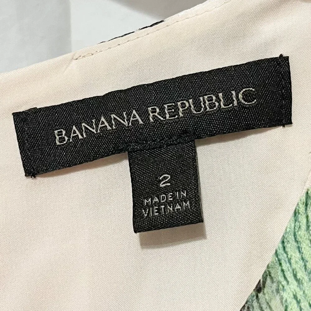 Banana Republic Size 2 Sleeveless Belted Asymmetrical Floral Print Dress - Picture 4 of 6